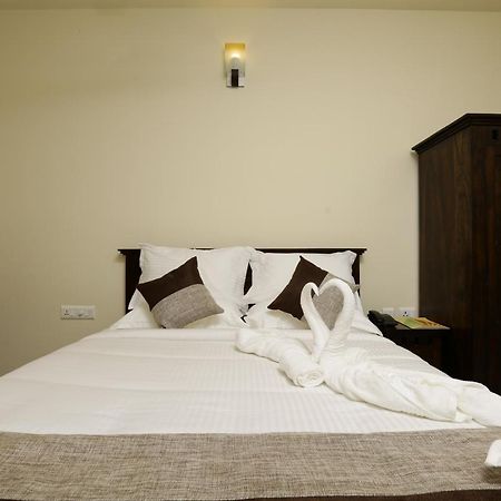 Hotel Le Noor Kochi Zewnętrze zdjęcie