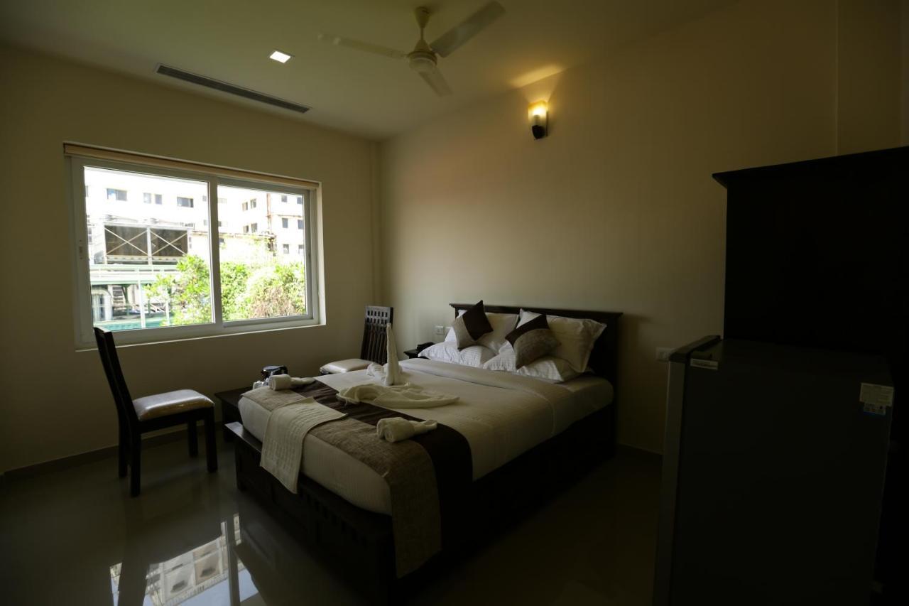 Hotel Le Noor Kochi Zewnętrze zdjęcie