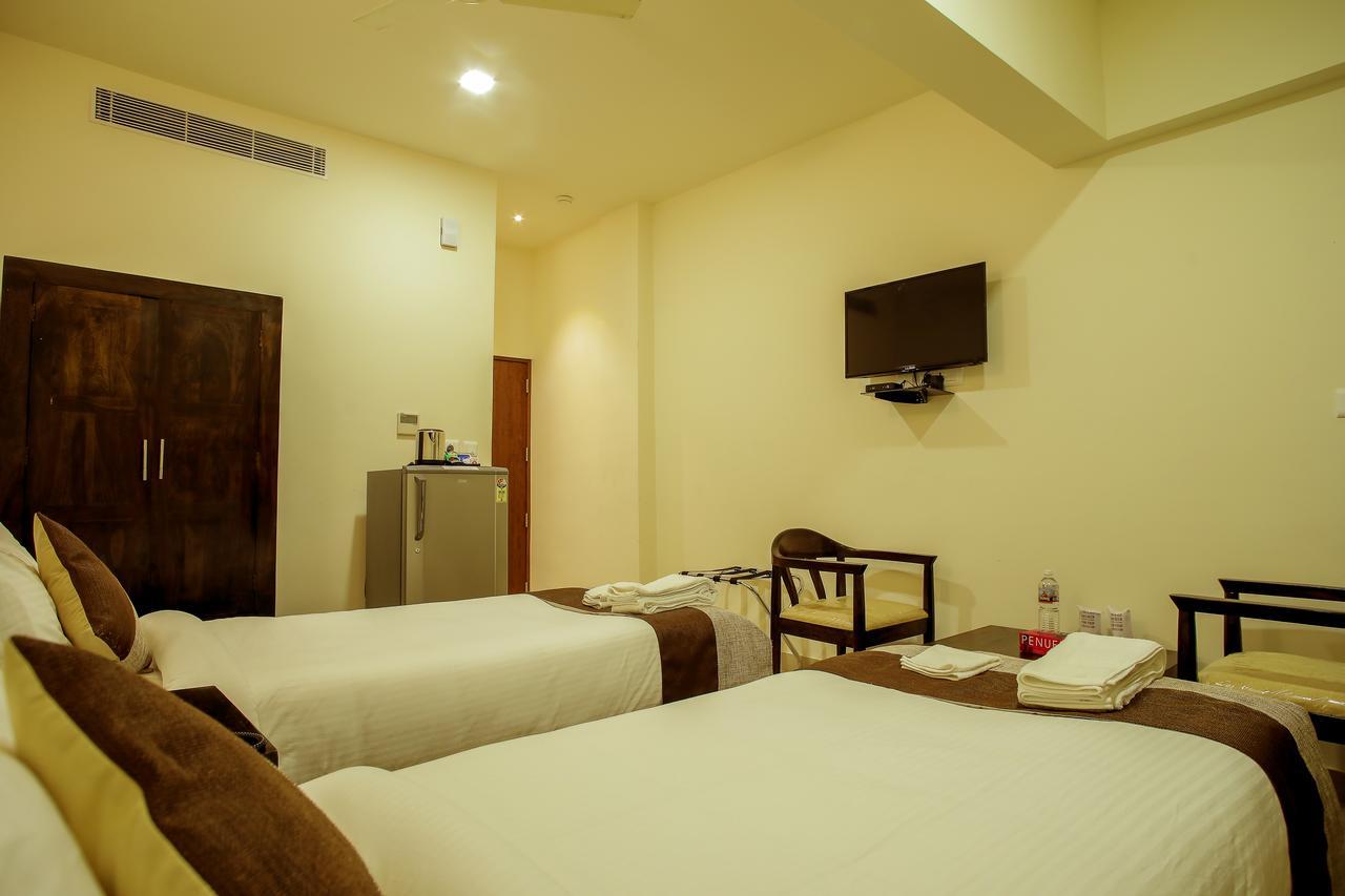 Hotel Le Noor Kochi Zewnętrze zdjęcie